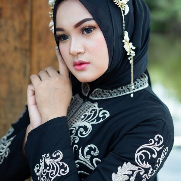 girl, hijab, buy stylish hijabs online at the best price in India